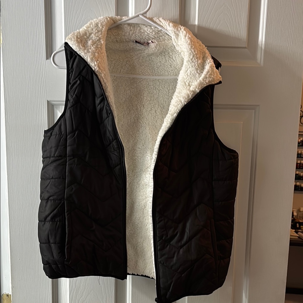 Black Quilted Vest with White Fleece Lining
